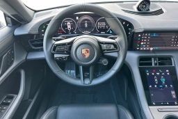 Porsche Taycan 4 AWD 2026