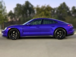 Porsche Taycan 4 AWD 2025