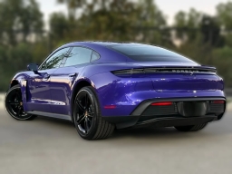 Porsche Taycan 4 AWD 2025