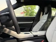 Porsche Taycan 4 AWD 2025