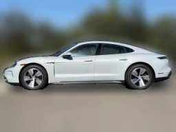 Porsche Taycan 4 AWD 2025