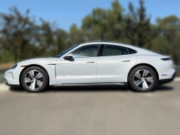 Porsche Taycan 4 AWD 2025