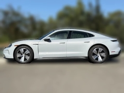 Porsche Taycan 4 AWD 2025