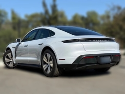 Porsche Taycan 4 AWD 2025
