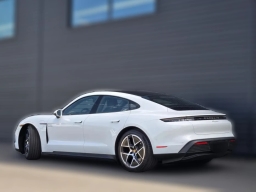Porsche Taycan 4 AWD 2025