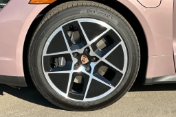 Porsche Taycan 4 AWD 2026