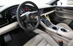 Porsche Taycan 4 AWD 2026