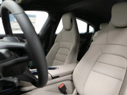 Porsche Taycan 4 AWD 2026