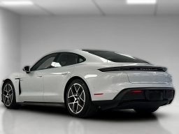 Porsche Taycan 4 AWD 2025