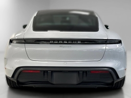 Porsche Taycan 4 AWD 2025
