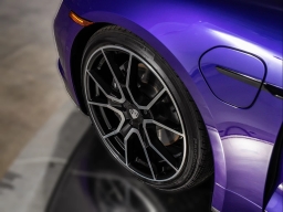 Porsche Taycan 4 AWD 2025