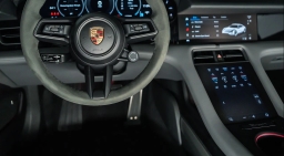 Porsche Taycan 4 AWD 2025
