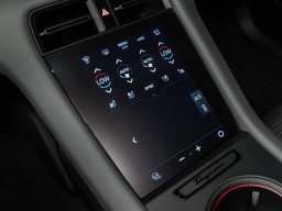 Porsche Taycan 4 AWD 2025