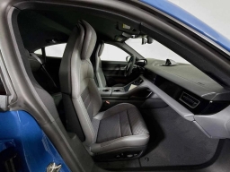 Porsche Taycan 4 AWD 2025