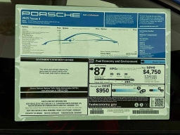 Porsche Taycan 4 AWD 2025