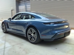 Porsche Taycan 4 AWD 2025