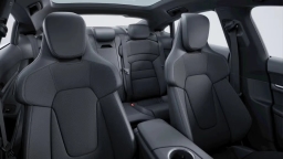 Porsche Taycan 4 AWD 2025