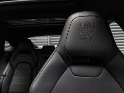 Porsche Panamera Base RWD 2025