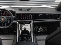 Porsche Panamera Base RWD 2025