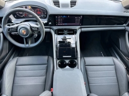 Porsche Panamera 4 AWD 2026