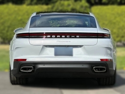 Porsche Panamera 4 AWD 2026