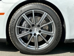 Porsche Panamera 4 AWD 2026