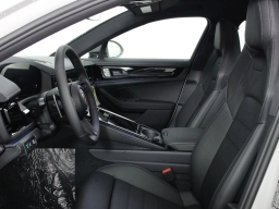 Porsche Panamera Base RWD 2026