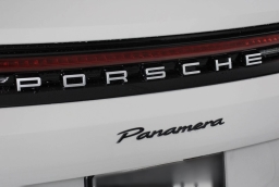 Porsche Panamera Base RWD 2026