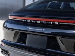 Porsche Panamera 4 AWD 2026