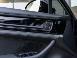 Porsche Panamera 4 AWD 2026