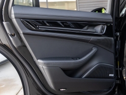 Porsche Panamera 4 AWD 2026