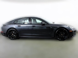 Porsche Panamera Base RWD 2025