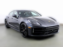 Porsche Panamera Base RWD 2025