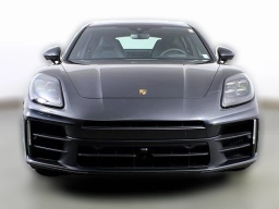 Porsche Panamera Base RWD 2025