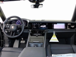 Porsche Panamera Base RWD 2025