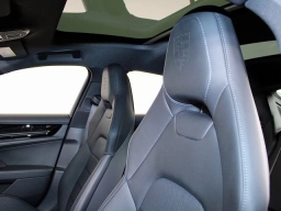 Porsche Panamera Base RWD 2025