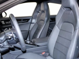 Porsche Panamera Base RWD 2025