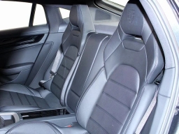 Porsche Panamera Base RWD 2025