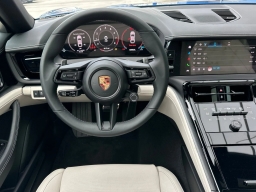 Porsche Panamera 4 AWD 2026