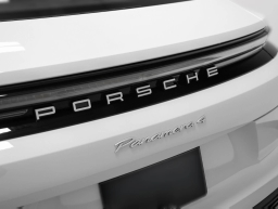 Porsche Panamera 4 AWD 2026