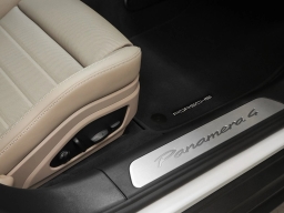 Porsche Panamera 4 AWD 2026