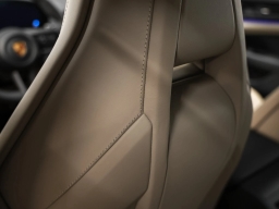 Porsche Panamera 4 AWD 2026