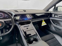 Porsche Panamera 4 AWD 2026