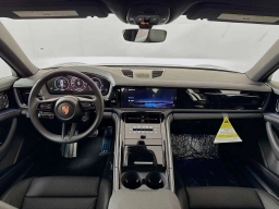 Porsche Panamera 4 AWD 2026