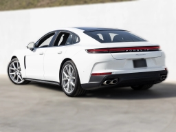 Porsche Panamera Base RWD 2025