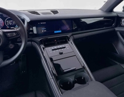 Porsche Panamera 4 AWD 2025