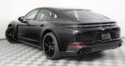 Porsche Panamera Base RWD 2026