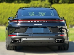 Porsche Panamera Base RWD 2026