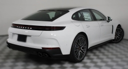 Porsche Panamera Base RWD 2026