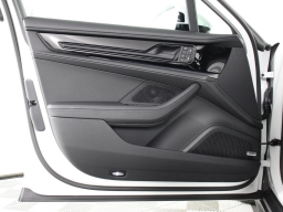 Porsche Panamera Base RWD 2026